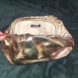 SHEIN Gold Metallic Clutch Bag for Chic Evenings